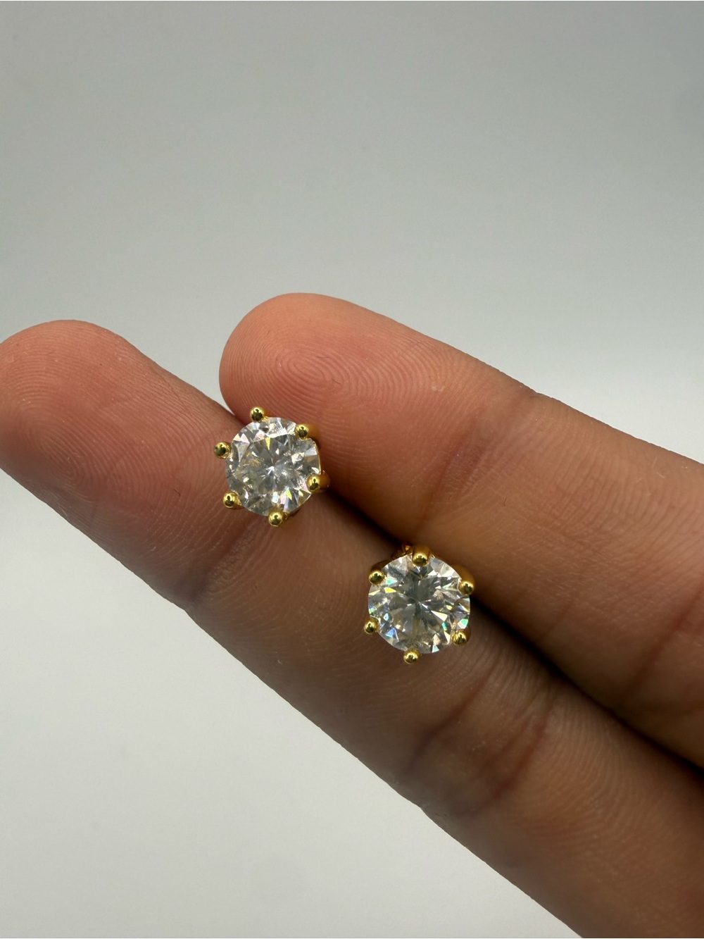 VVS1 Moissanite Stuf earrings Gold Plated 1ct